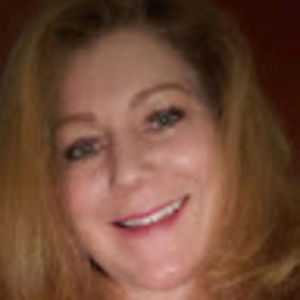 Meet your Posher, Stefanie